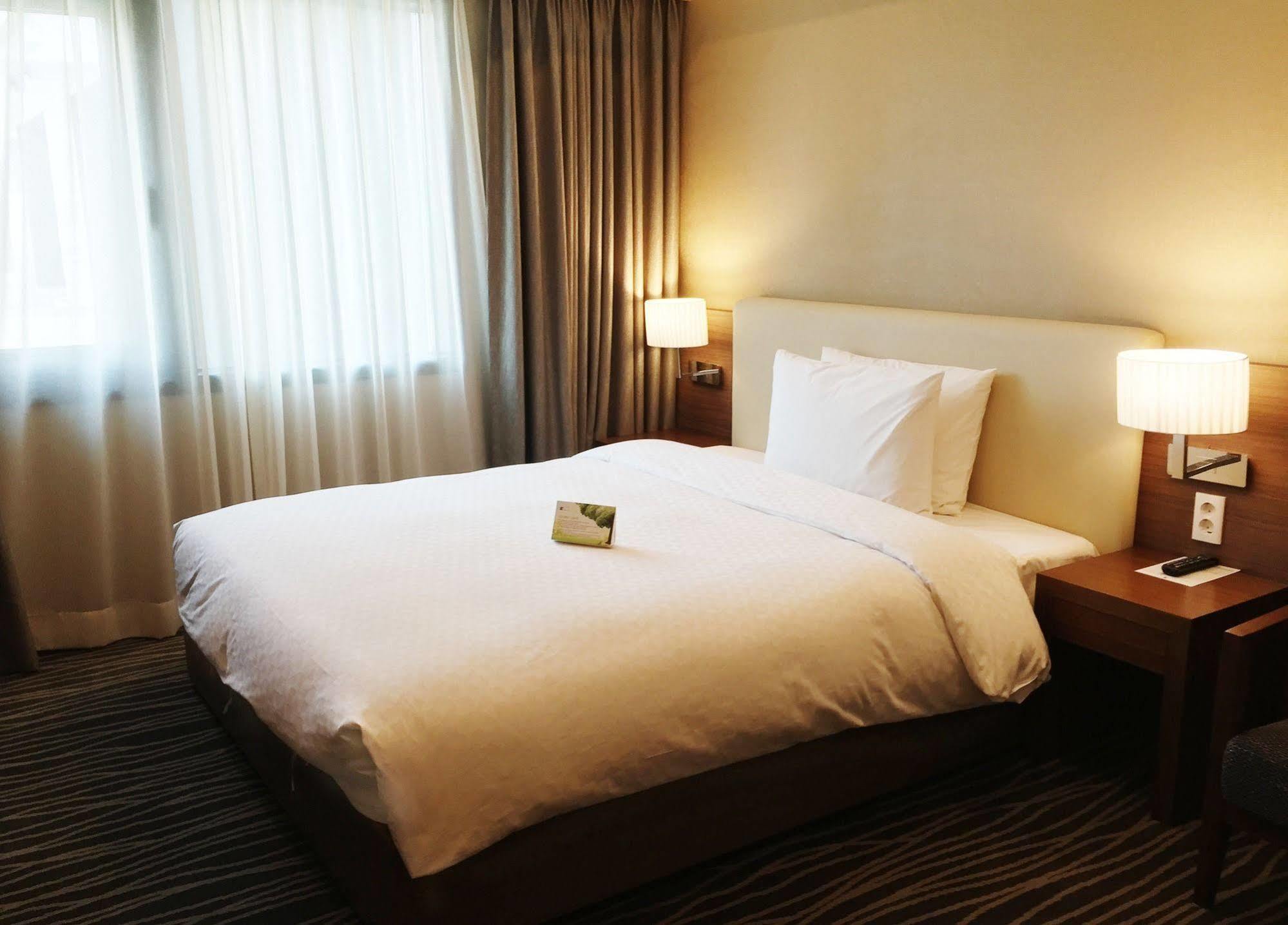 Busan Business Hotel Exterior photo